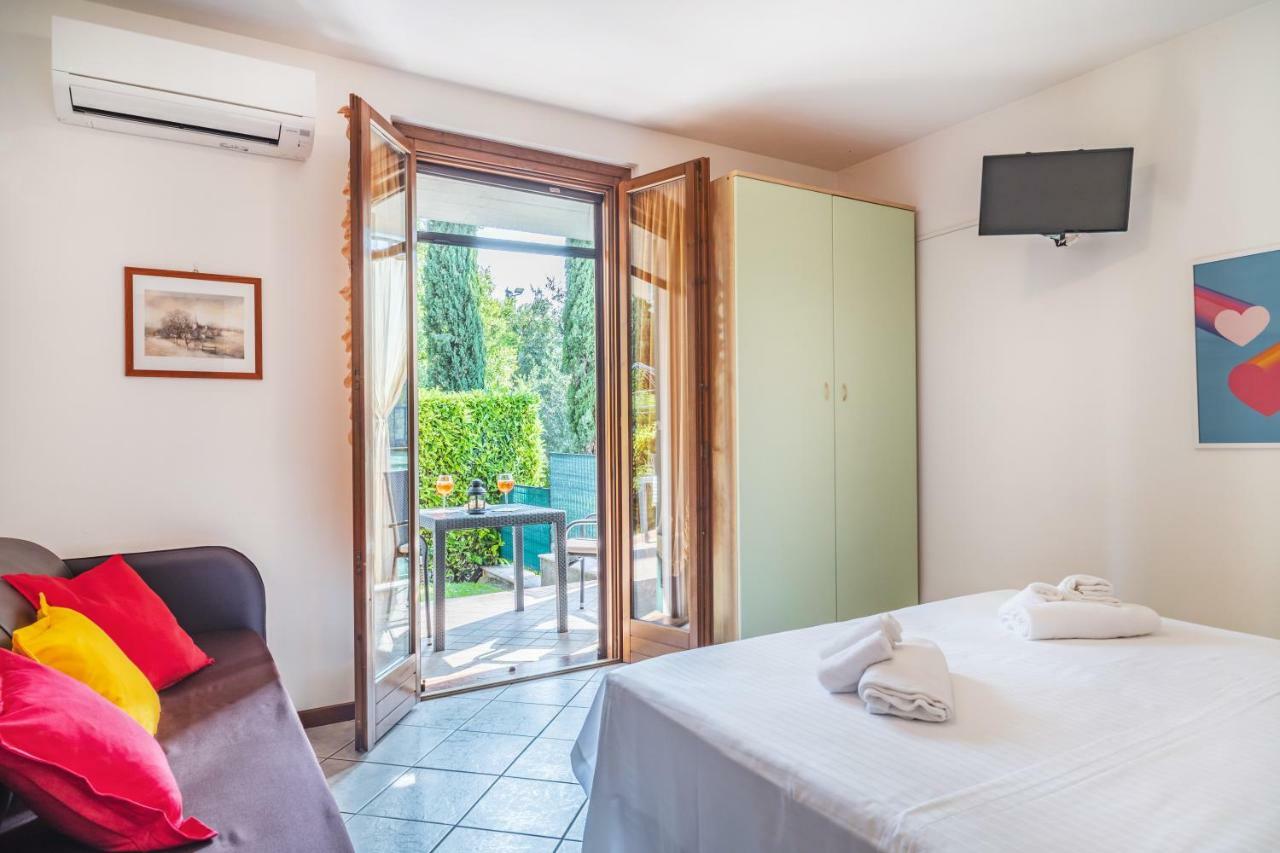 Residence Nuove Terme Sirmione Bagian luar foto